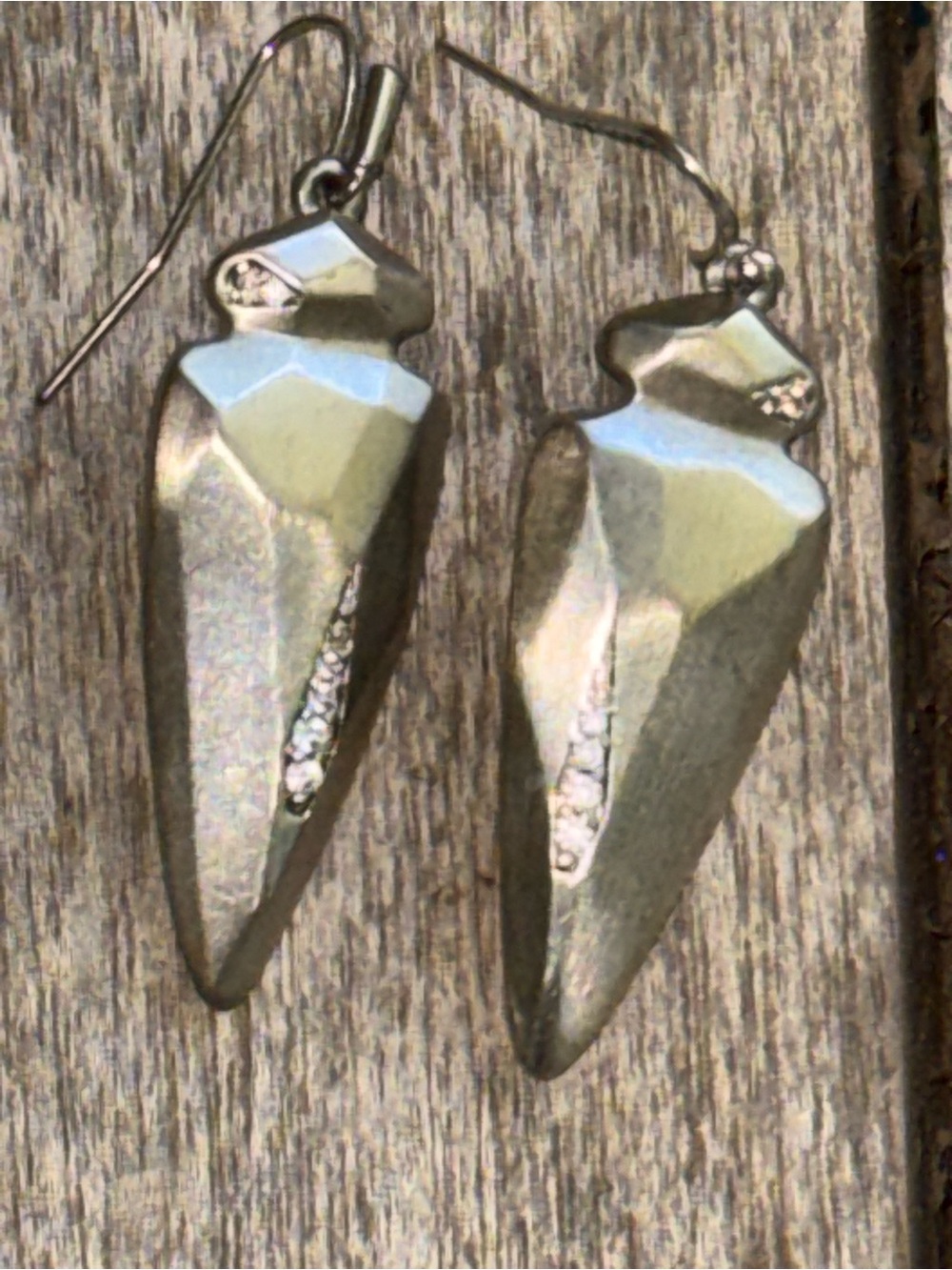 Kendra Scott Silver Faceted arrowhead Drop Earrings - Silver